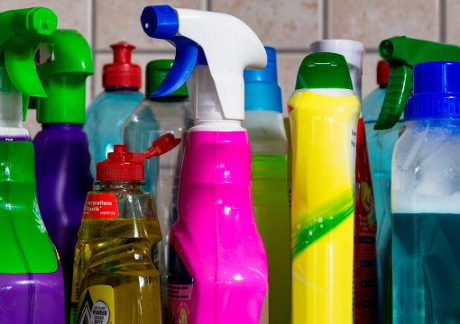 PRODUCTOS DE LIMPIEZA Y LAVADO <br></noscript><br> Limpiadores de piso, detergentes, suavizantes.